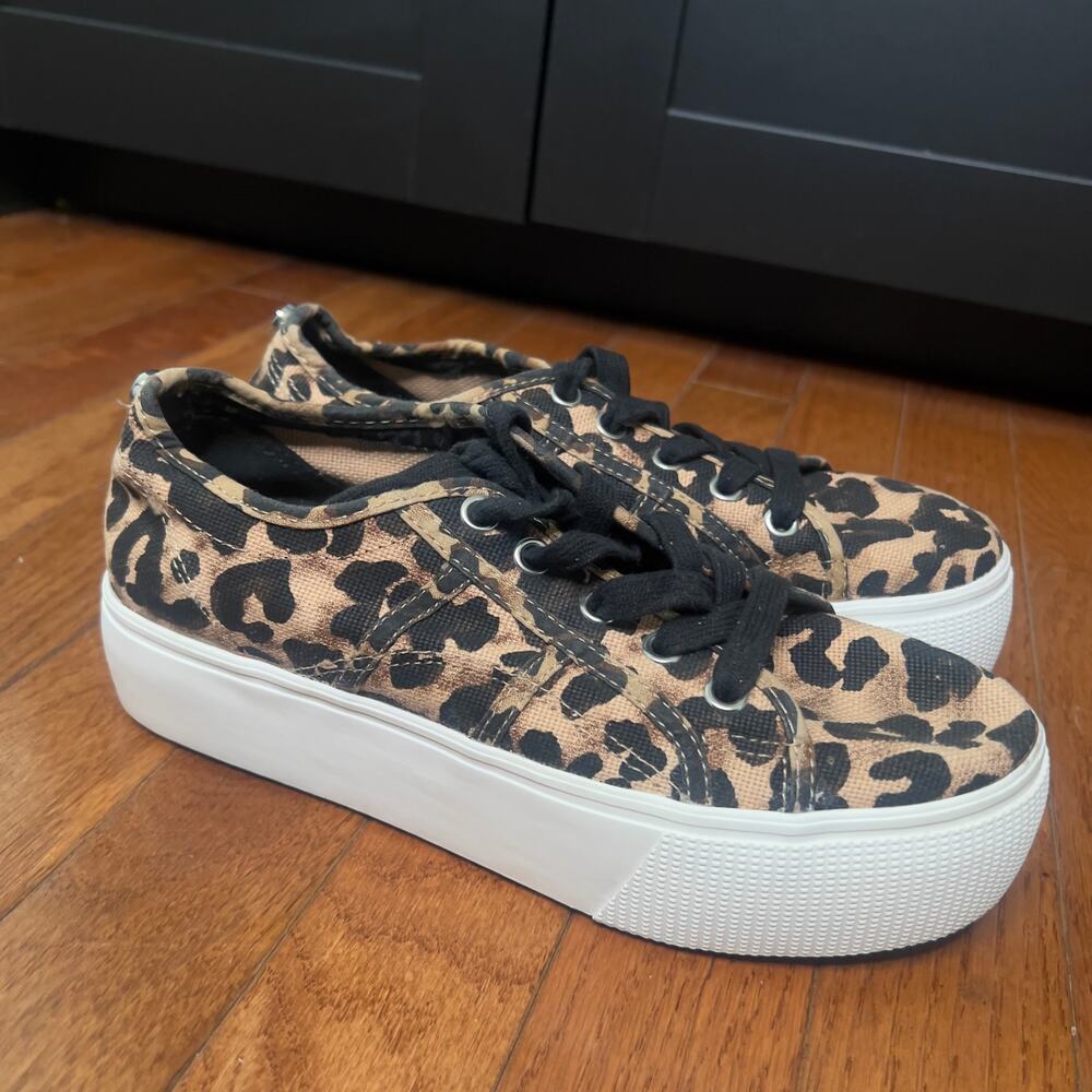 Steve Madden Emmi Leopard Platform Sneakers Size 6